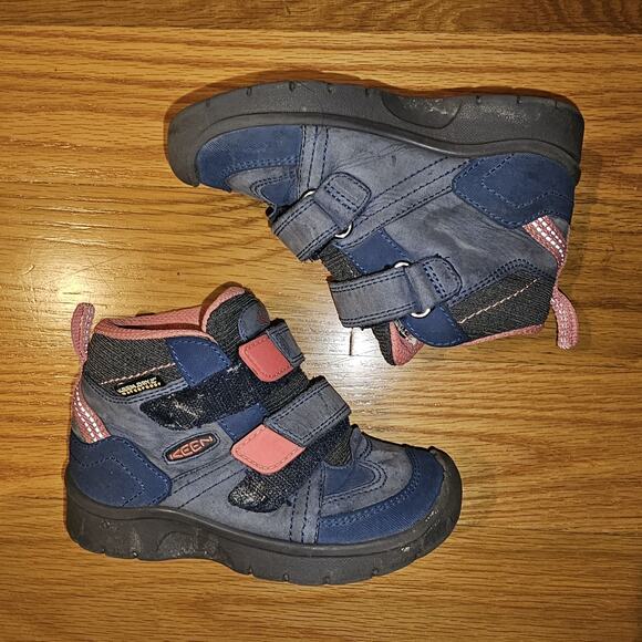Little Kid Gray/Pink Keen Keen-Dry Waterproof Hiking Hunting Boots Sz 9 No Laces - Picture 2 of 8